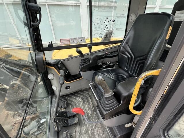 Midi Bager Volvo ECR 88 D    2016
