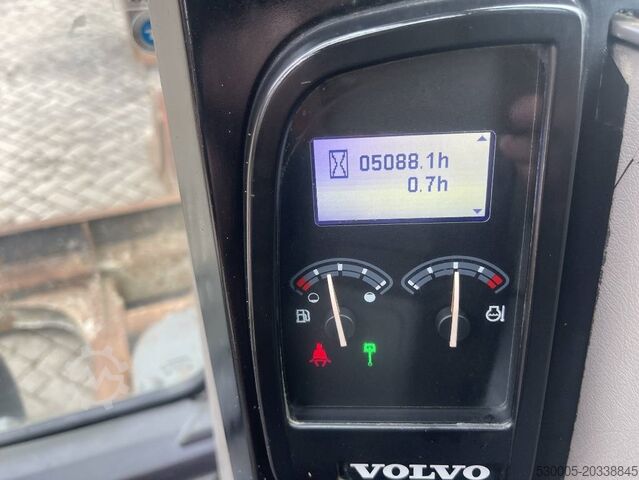 Midi Bager Volvo ECR 88 D    2016