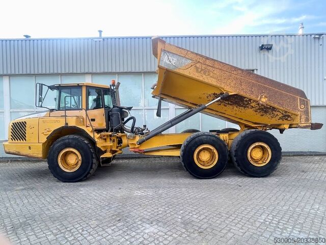 Kamion za otkači Volvo A 25 E      2007