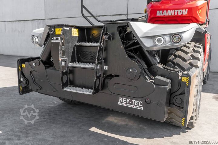 Telehandleri Manitou MRT 3570 360 210 Y