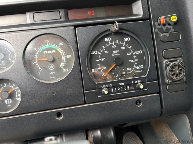 Veículo de recolha de resíduos DAF CF 75.250 + manual + 6x2 + 6cub system + euro 2