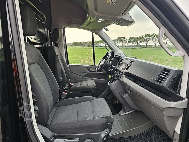 Bestelauto VW CRAFTER 35 2.0 L3H3 140Pk Automaat!