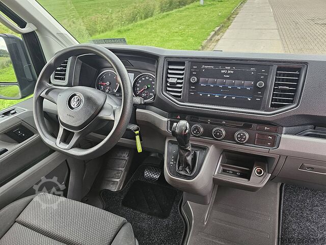 Bestelauto VW CRAFTER 35 2.0 L3H3 140Pk Automaat!