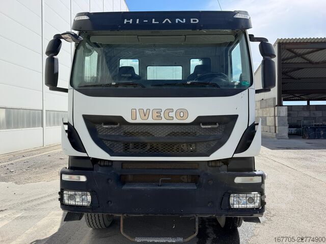 Autodomíchávač betonu IVECO TRAKKER 400