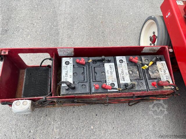 Elevador de tijera SkyJack SJ 4620 8,10m Elektro Scherenarbeitsbühne