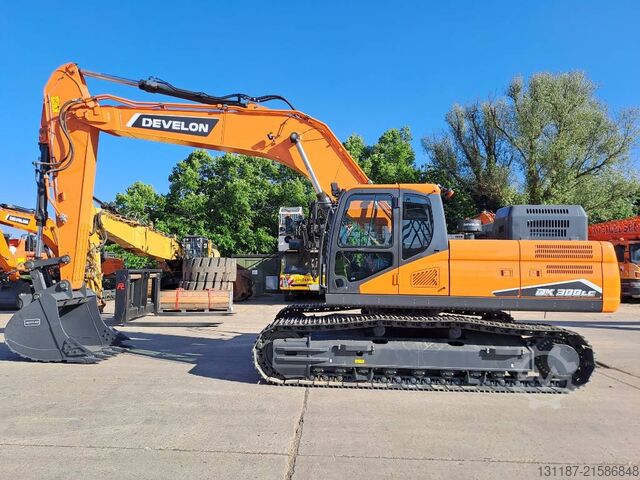 Crawler excavator Develon DX300LC-7M