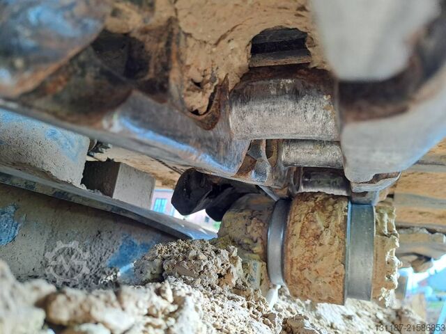 Crawler excavator Hitachi ZX135US