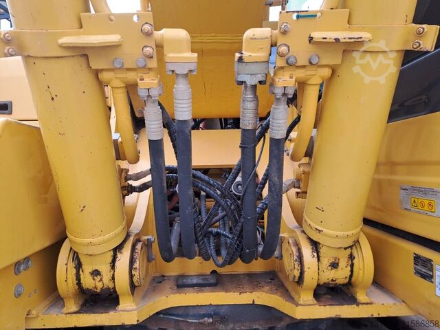 Crawler excavator Komatsu HB365LC-3 Hybrid