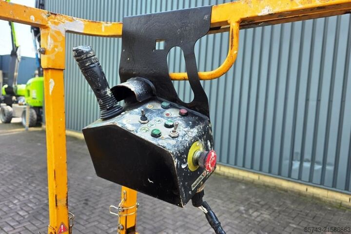 Podnośnik nożycowy Haulotte Optimum 8 Electric, 7.77m Working Height, 230kg Ca