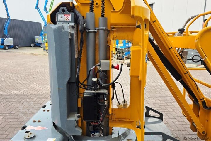 Przegubowa teleskopowa platforma robocza Haulotte STAR 10 Electric, 10m Working Height, 3m Reach, 20