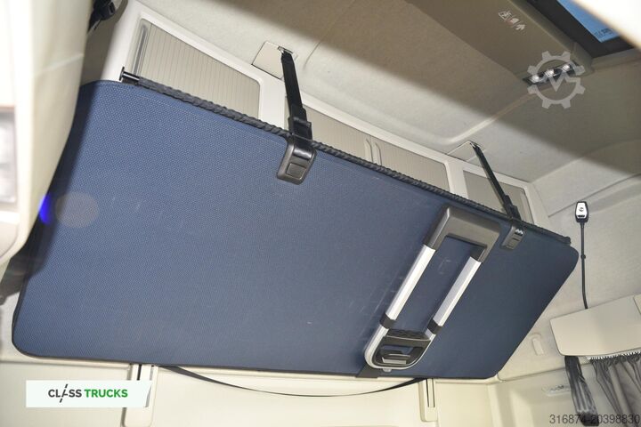 Standaardtrekker VOLVO FH 500 Globetrotter XL, Side Skirts