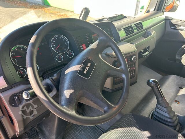 Pick-up skåpbil MAN TGL 8.220 / Palfinger PK 7001 + Funk / EURO 6