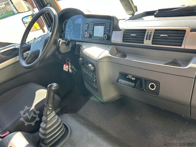 Pick-up skåpbil MAN TGL 8.220 / Palfinger PK 7001 + Funk / EURO 6
