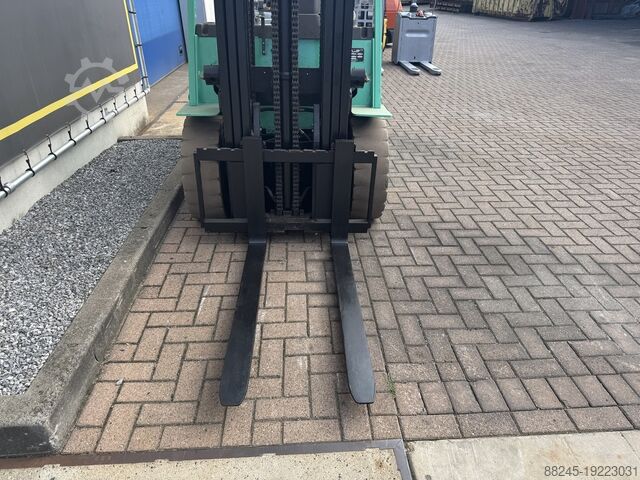 VS-22026 Elektrische triplex heftruck 3ton Mitsubishi FB35K MITSUBISHI FB35K