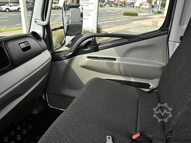 Furgon Mitsubishi Fuso Canter