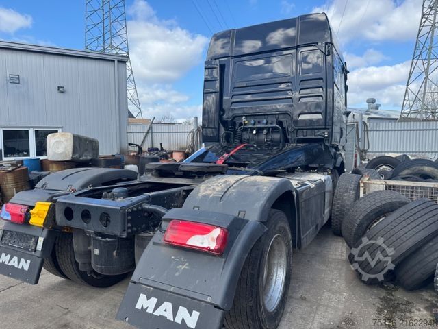 Standard tractor unit MAN TGX 18.480 Unfallschaden/damaged Retarder
