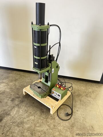 Pneumatisk presse med tohåndsbetjening Schmidt 32KN
