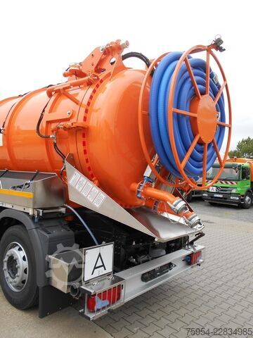 Vakuumtanktankvogn MAN TGM 26.320 6x2-4 BL / Faros 14/1 piston
