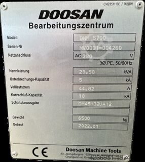 Centru de strunjire și frezare cnc DOOSAN DNM5700