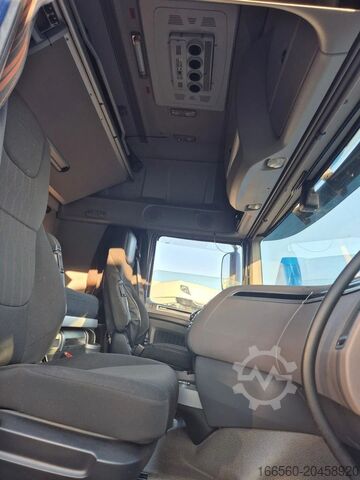 Gefährliche Stoffe DAF XF 480 FT SUPER SPACE CAB ADR ZF INTARDER