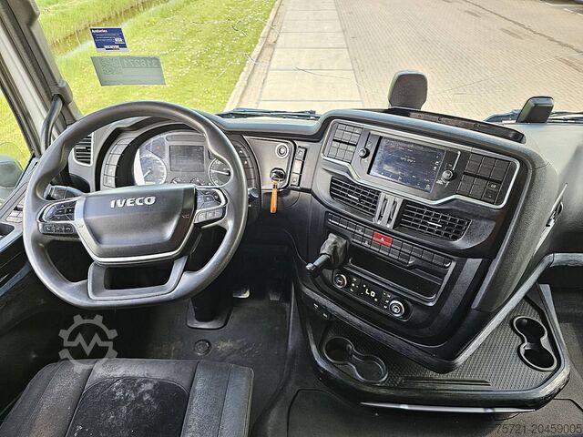 Estándar-SZM IVECO S-WAY AS440S48 NAVI FRIDGE SKIRTS