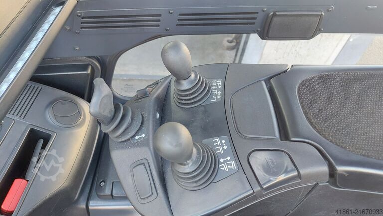 Electric Forklift LINDE E 35-600