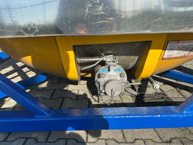 Container UBH INTERNATIONAL 20FT ISO 22.500L / 3 comp (3x 7.500L) / IMO-1 /...