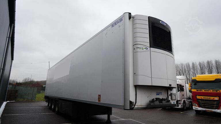 Trasporto refrigerato/congelato LAMBERET 3 AXLE FRIGO TRAILER WITH CARRIER VECTOR 1950 MT
