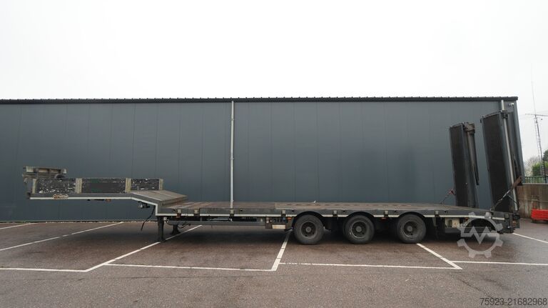 Caricatore semi basso Nooteboom Semi low loader trailer