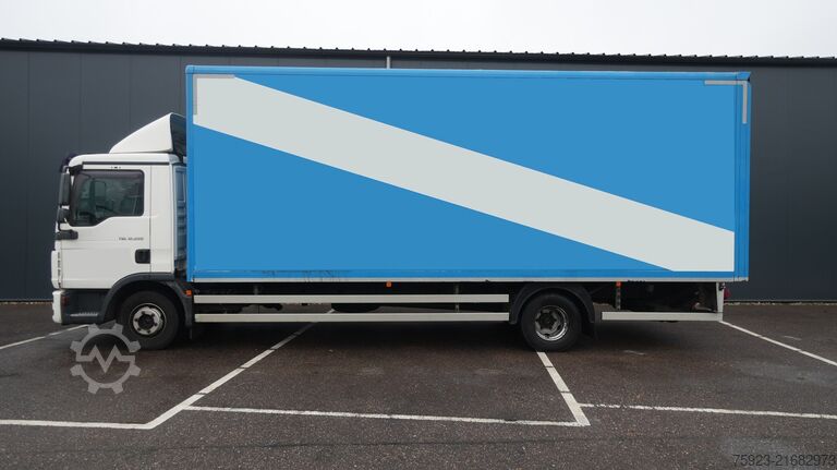 Valigia MAN TGL 12.220 closed box truck