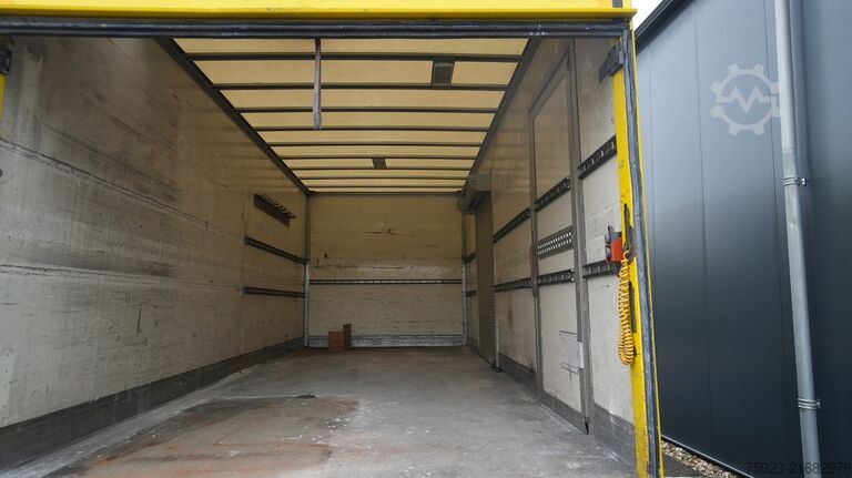 Valigia DAF LF 45.160 closed box truck