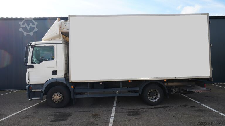 Trasporto refrigerato/congelato MAN TGM 12.250 frigo