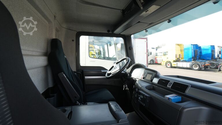 Trasporto refrigerato/congelato MAN TGM 12.250 frigo