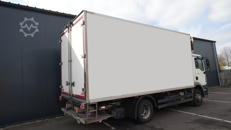 Trasporto refrigerato/congelato MAN TGM 12.250 frigo