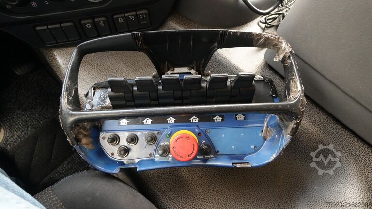 Autogru DAF CF 400 open box with Palfinger PK 17502 crane