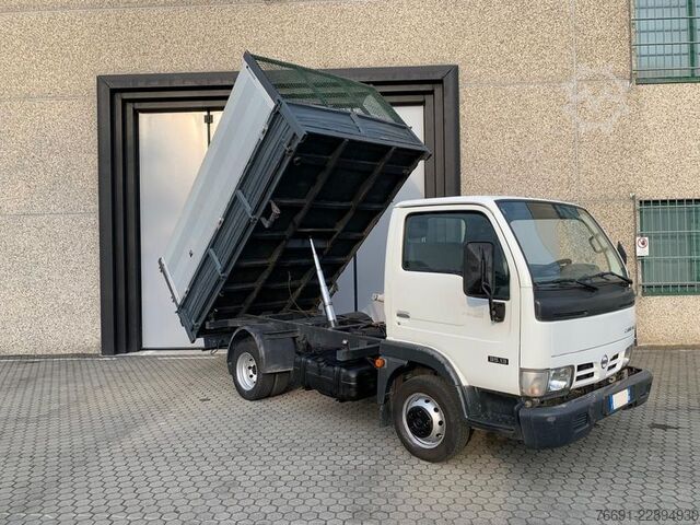 Speciális rendeltetésű teherautó Nissan NT400 Cabstar
