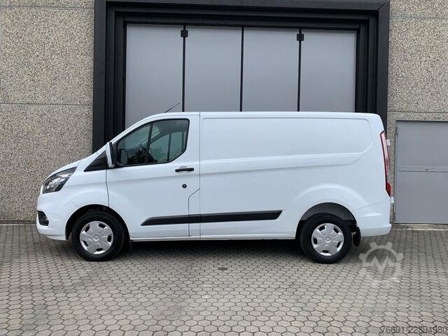 Autocamion cu destinație specială Ford Transit Custom
