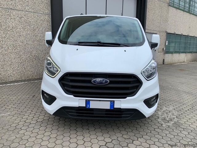 Autocamion cu destinație specială Ford Transit Custom