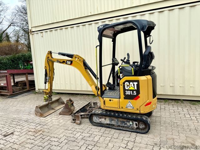 Minikotró CATERPILLAR 301.5 / 2020 BJ / 2 x Löffel