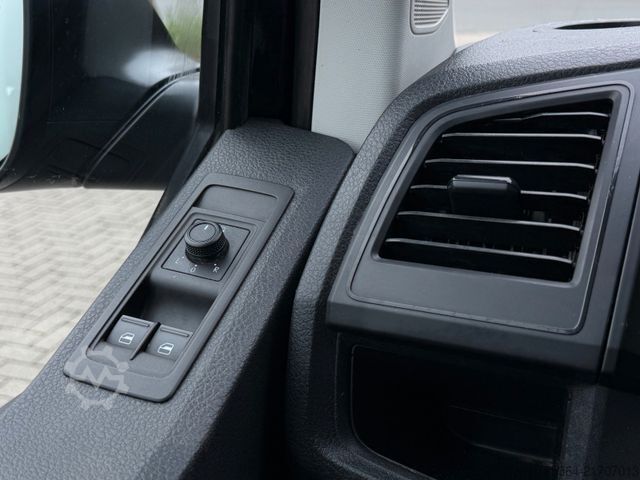Minibusz VOLKSWAGEN T6 Kombi 2.0 Tdi Lang L2 Klima 9Sitze Schiebetür