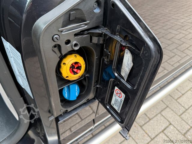 Minibusz VOLKSWAGEN T6 Kombi 2.0 Tdi Lang L2 Klima 9Sitze Schiebetür