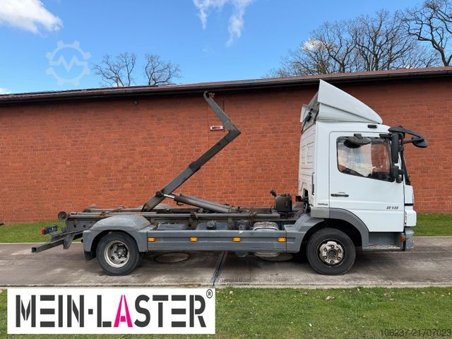 Kiepwagen bestelauto MERCEDES-BENZ Atego 818 Abroller City Container