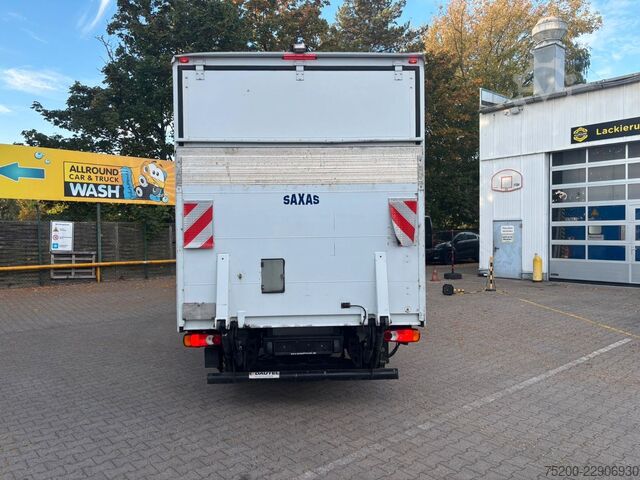 Vrachtwagen met bakwagen RENAULT MASTER Koffer/LBW/KLIMA/TEMPO