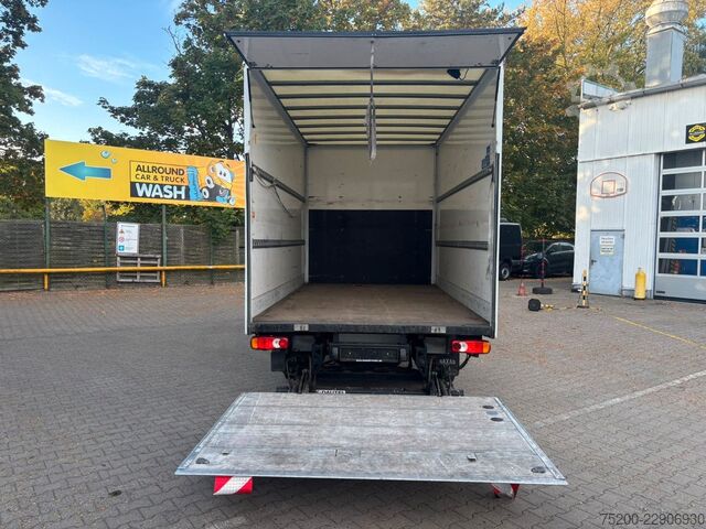 Vrachtwagen met bakwagen RENAULT MASTER Koffer/LBW/KLIMA/TEMPO