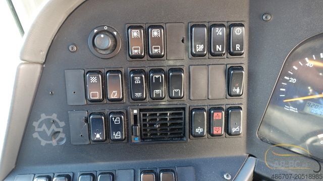 Motor coach MERCEDES-BENZ Tourismo, 52 Sitze, Euro 5