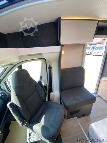 Semi-integrated camper HOBBY Optima De Luxe T70 GE