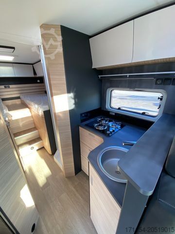 Semi-integrated camper HOBBY Optima De Luxe T70 GE