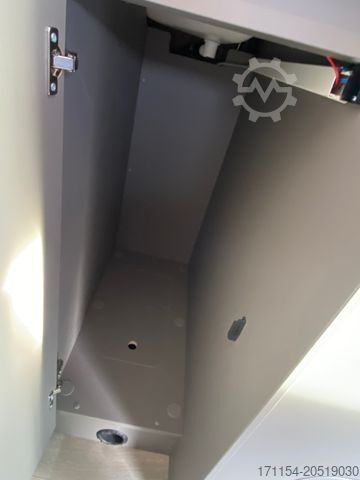 Campervan LMC INNOVAN 600 ,ASD, Aufstelldach,26 Modell,