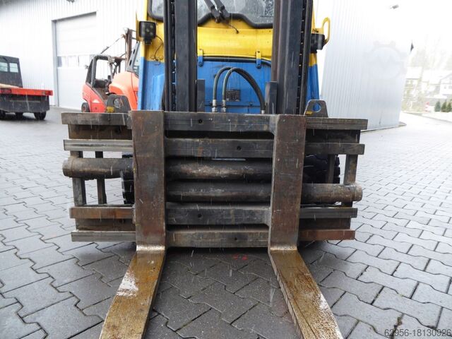 Stivuitor electric cu 4 roți Linde E30HL-01/600