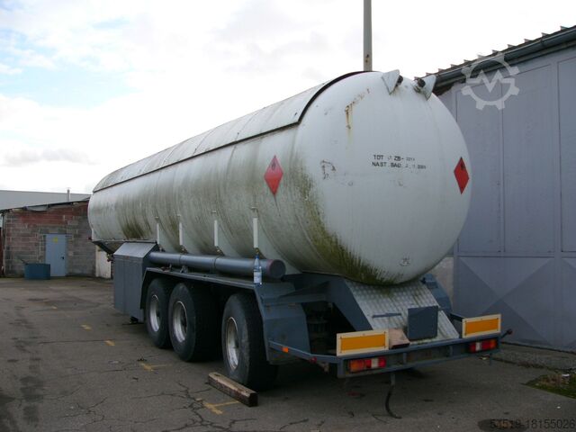 Flüssiggas-Sattelauflieger / LPG Trailer  